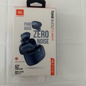Wireless earbuds!